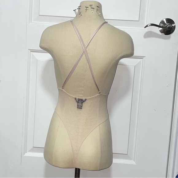 Very Sexy’s Onesie Lingerie - Picture 2 of 4